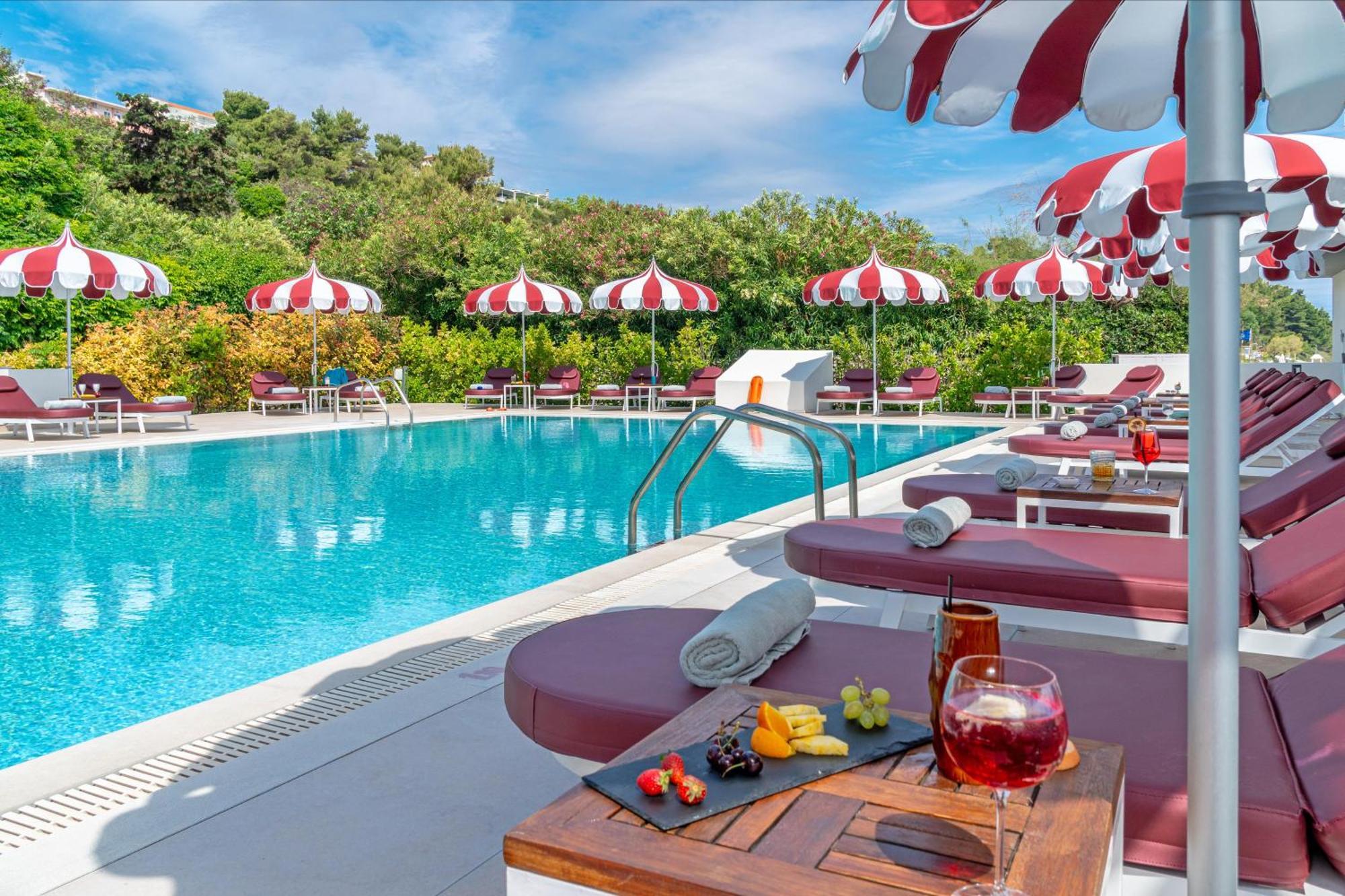 Отель Ammon Zeus Luxury