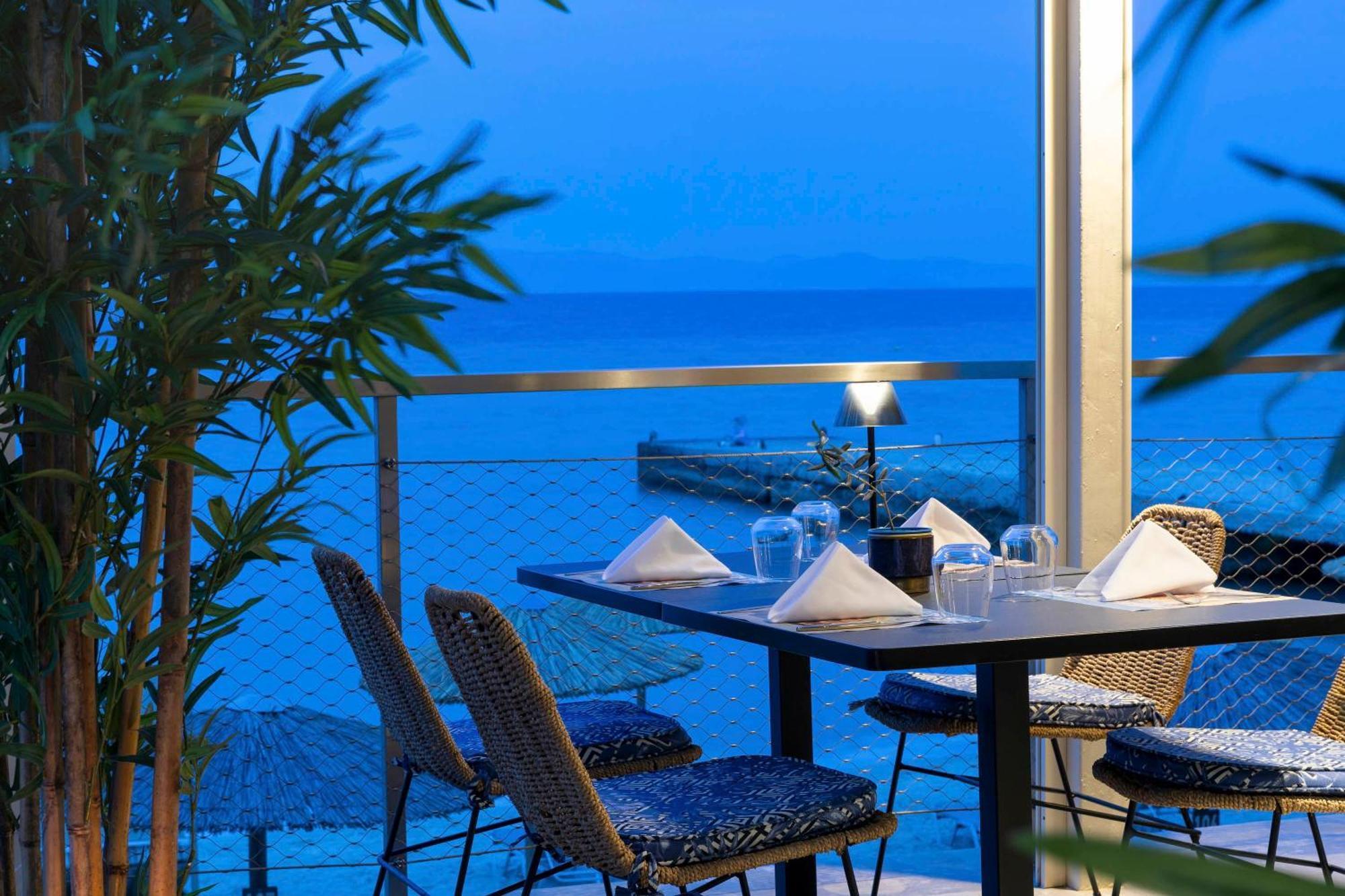 Ammon Zeus Luxury
